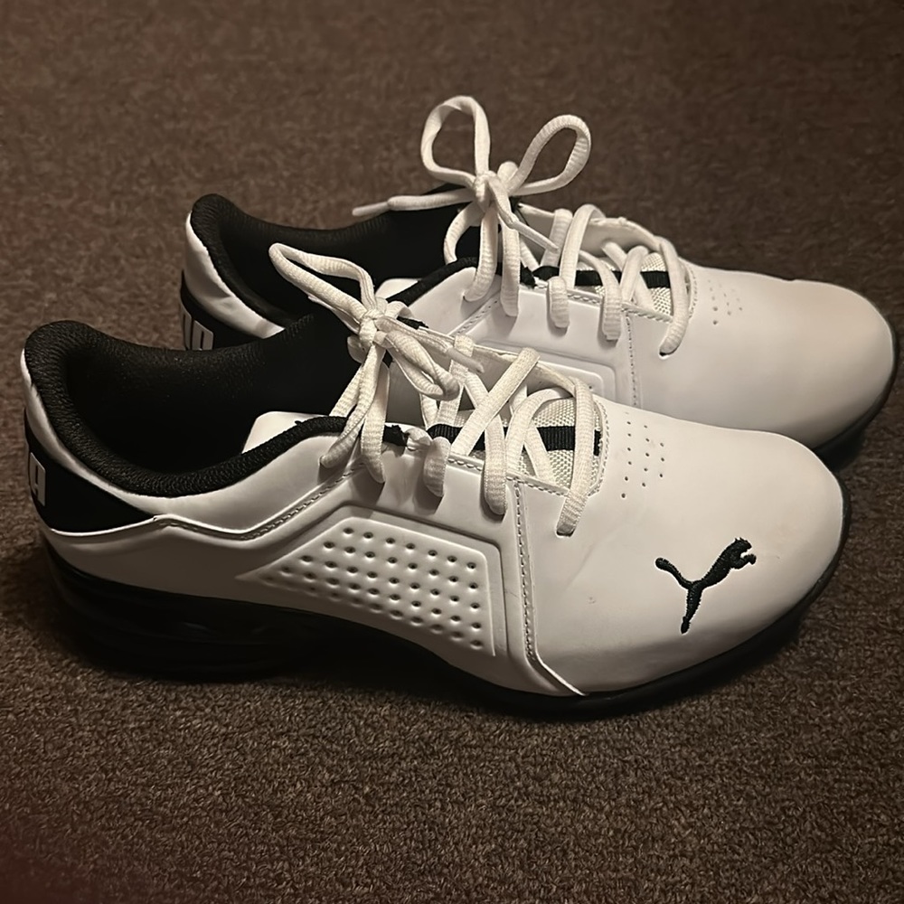 Puma Sneakers